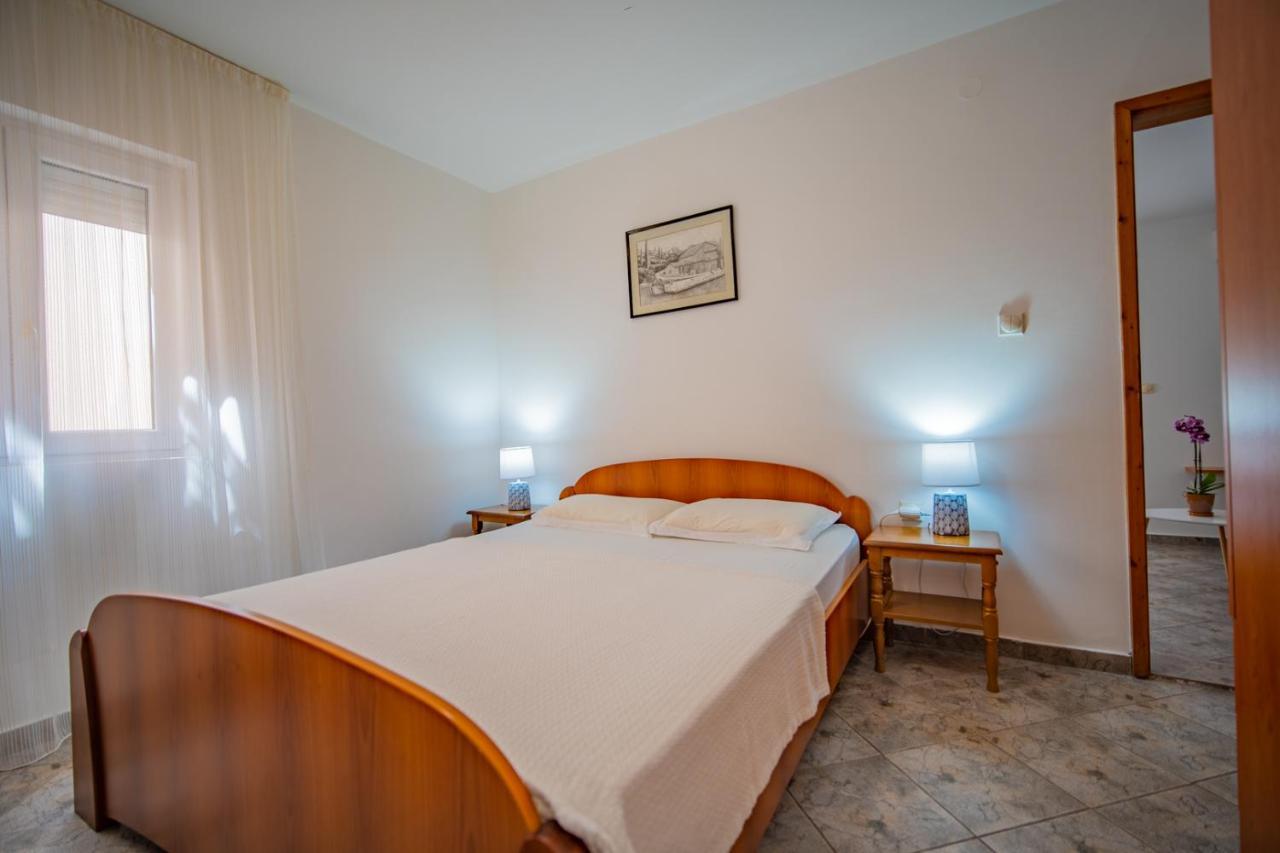 Apartments Novo Mulo Tivat Exterior photo