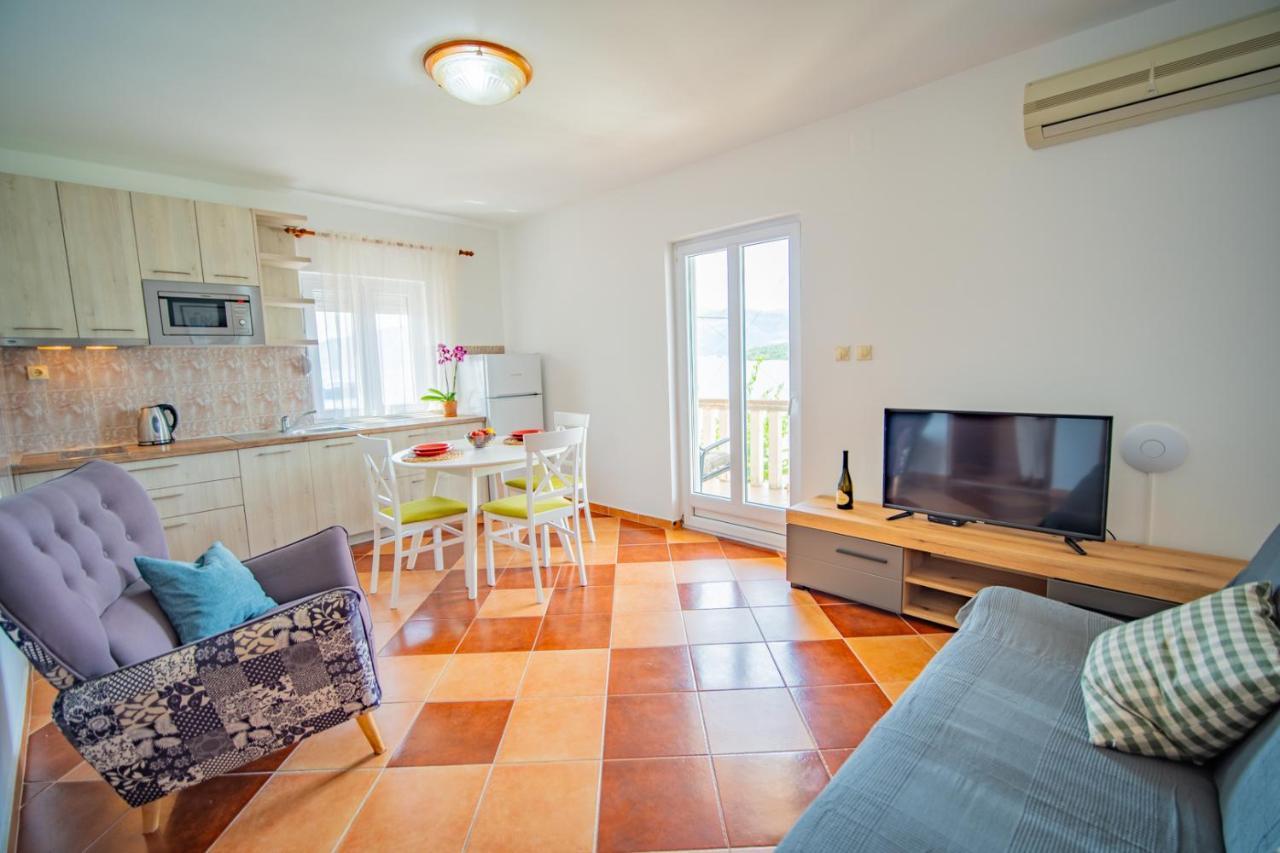 Apartments Novo Mulo Tivat Exterior photo