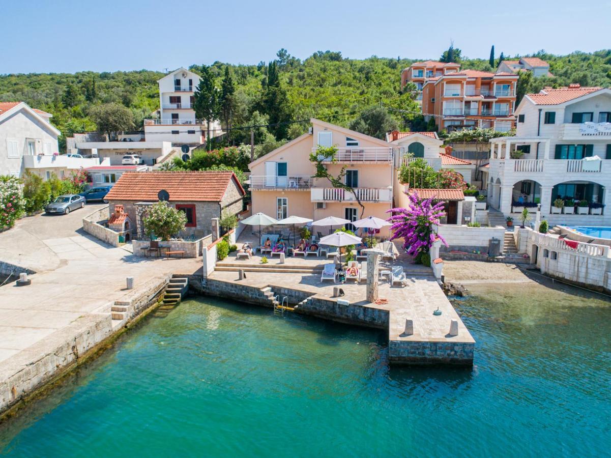 Apartments Novo Mulo Tivat Exterior photo